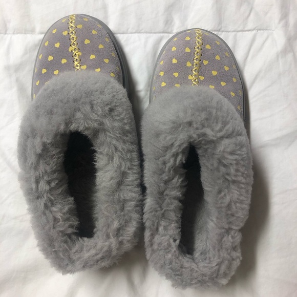 I heart Uggs slippers - Picture 1 of 4